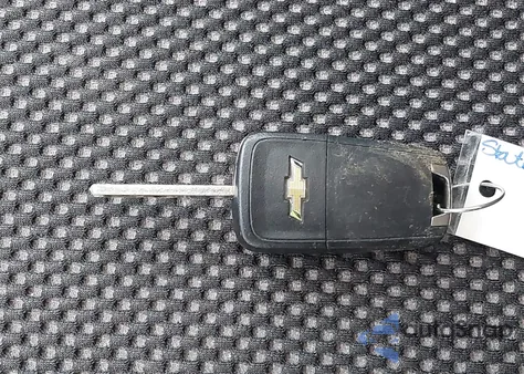 2013 Chevrolet Equinox 1Lt из США, поврежденный, VIN 2GNFLEE30D6135839